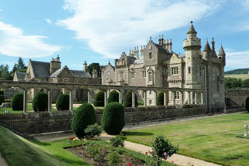 Abbotsford The Home Of Sir Walter Scott